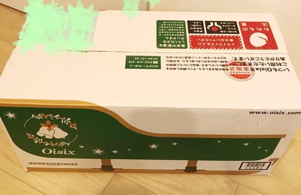 オイシックスのクリスマス外箱